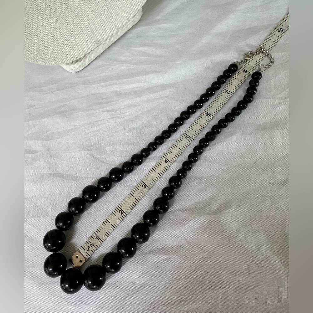 Black bubble gum style bead necklace earrings - Picture 3 of 4